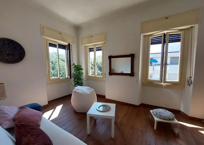 Villino Fontanella * Viareggio